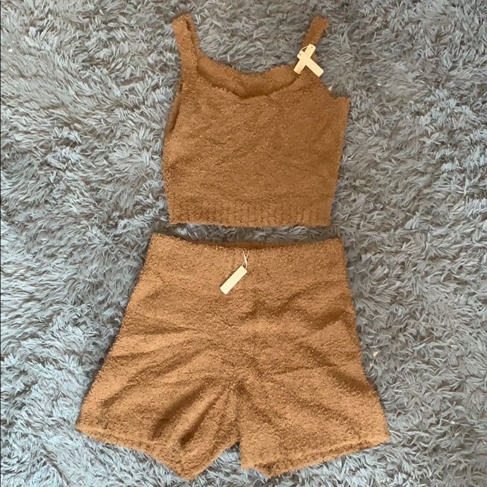 Kim Kardashian SKIMS set. Size L/XL.